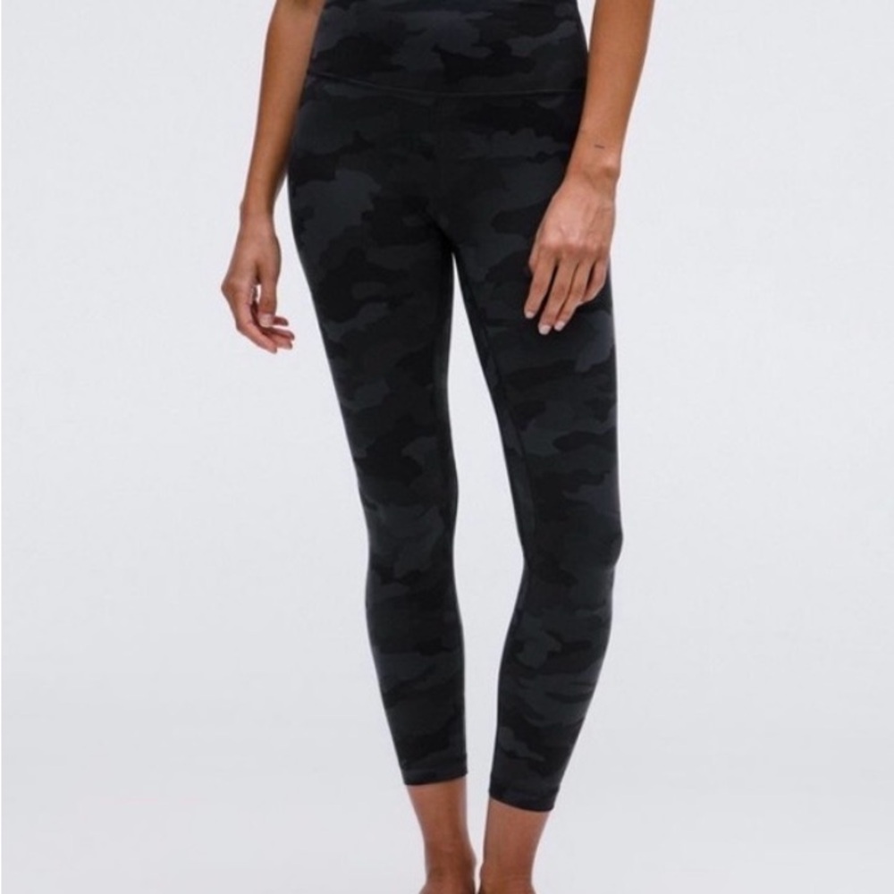 NWT Lululemon Black Camo Align HR Pant 25"
